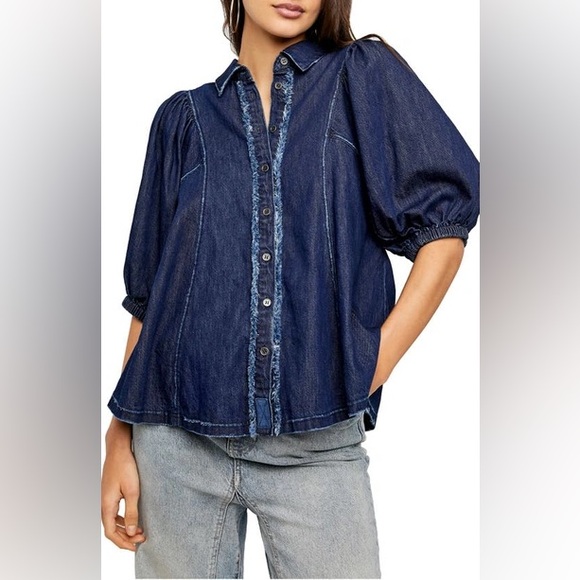 We The Free Tops - Women's Free People We the Free Short Sleeve Denim Puff Sleeve Shirt Size XL